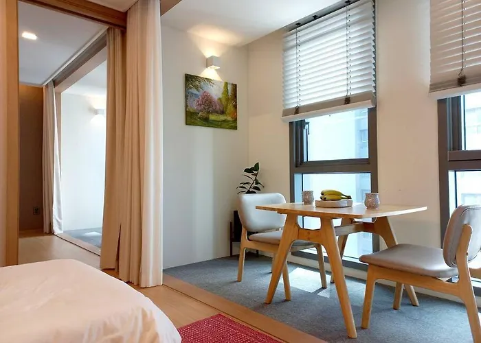 公寓式飯店 해운대 엘본 # Haeundae Station 3min# Sea 3min# High Floor View# Luggage Storage# Flexible Checkin& Out# Family 釜山