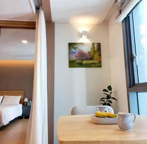 해운대 엘본 # Haeundae Station 3min# Sea 3min# High Floor View# Luggage Storage# Flexible Checkin& Out# Family