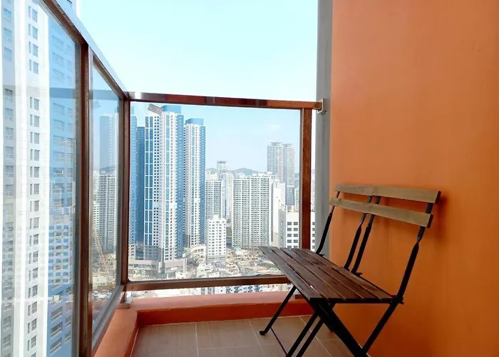 해운대 엘본 # Haeundae Station 3min# Sea 3min# High Floor View# Luggage Storage# Flexible Checkin& Out# Family 3* 釜山