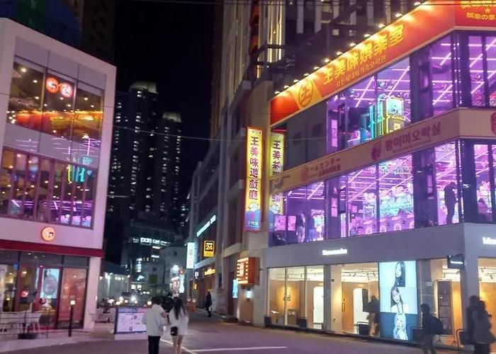 해운대 엘본 # Haeundae Station 3min# Sea 3min# High Floor View# Luggage Storage# Flexible Checkin& Out# Family 公寓式飯店 釜山